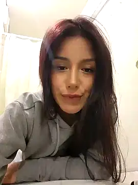 Snapshot of Lau1127 chatting on September 10, 2:33 am Lau1127 online show from September 10, 2:33 am