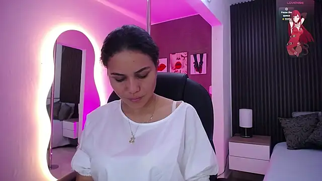 Snapshot of natasha__jackson chatting on October 18, 12:39 pm natasha jackson online show from October 18, 12:39 pm