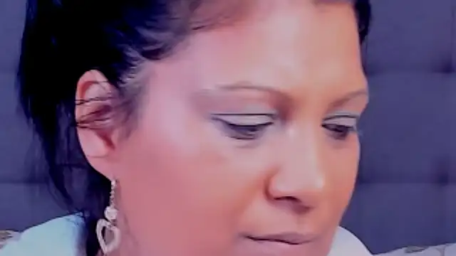 AmyCubes online show from March 6, 1:37 am