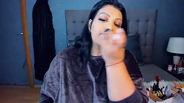 AmyCubes online show from October 14, 4:35 am