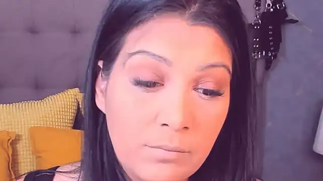 AmyCubes online show from April 14, 11:27 am