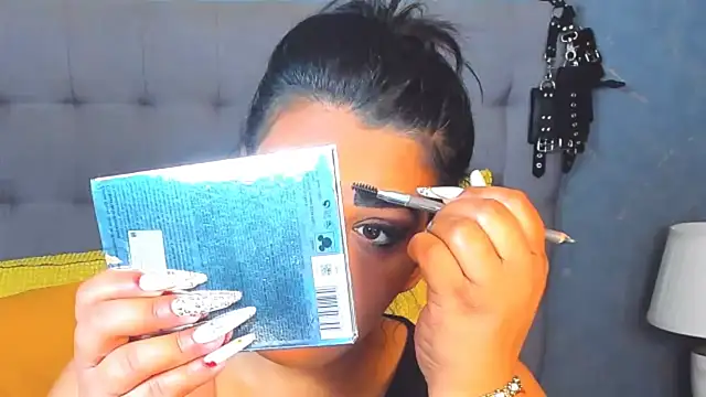 AmyCubes online show from April 16, 5:08 am