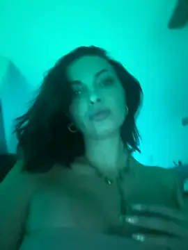 xphoenixrileyx online show from October 4, 4:43 am