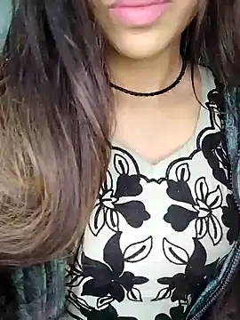 Snapshot of Sreya213 chatting on December 7, 5:04 am Sreya213 online show from December 7, 5:04 am