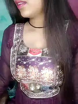 Snapshot of Sreya213 chatting on January 23, 7:51 pm Sreya213 online show from January 23, 7:51 pm