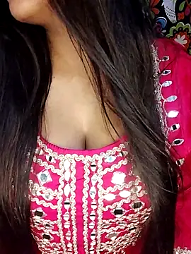 Sreya213 online show from February 26, 5:56 pm