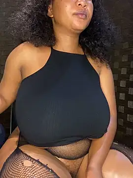 MayaPassion online show from February 7, 11:45 pm