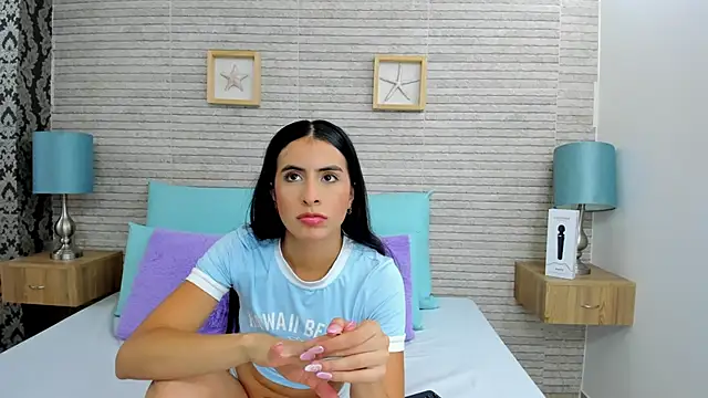 Snapshot of IssabellaLopez chatting on December 11, 7:36 pm IssabellaLopez online show from December 11, 7:36 pm