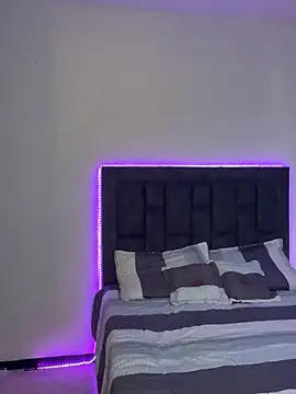 Snapshot of IssabellaLopez chatting on October 29, 2:52 pm IssabellaLopez online show from October 29, 2:52 pm