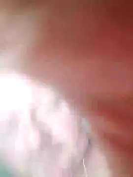 Snapshot of swingr chatting on February 13, 2:31 pm swingr online show from February 13, 2:31 pm