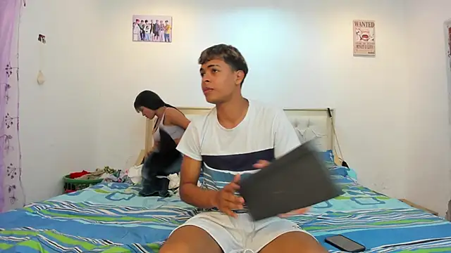 Snapshot of dafnezahiraa_ chatting on February 16, 4:42 am dafnezahiraa online show from February 16, 4:42 am