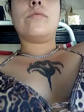 lucylovles online show from February 17, 9:41 pm