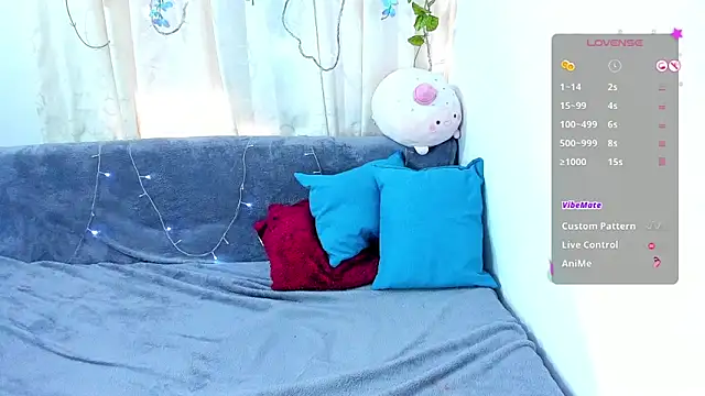 Tanishe Q online show from February 12, 10:15 pm