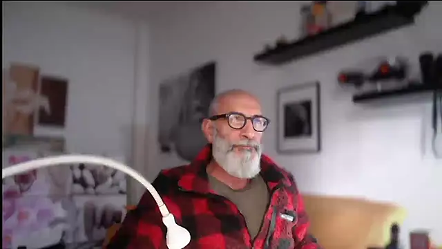 Snapshot of perro-de-katty chatting on November 17, 1:39 pm perro-de-katty online show from November 17, 1:39 pm