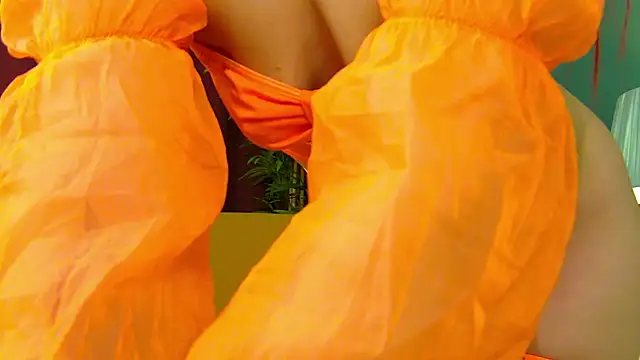 Foxxxy MILF online show from February 27, 8:28 am