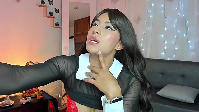 Alaia Love77 online show from March 3, 7:06 pm