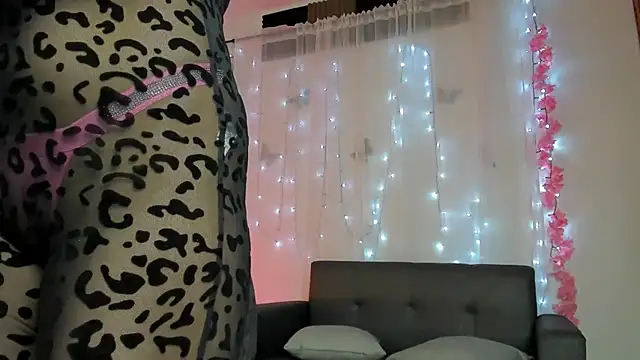 Alaia Love77 online show from March 13, 10:10 pm