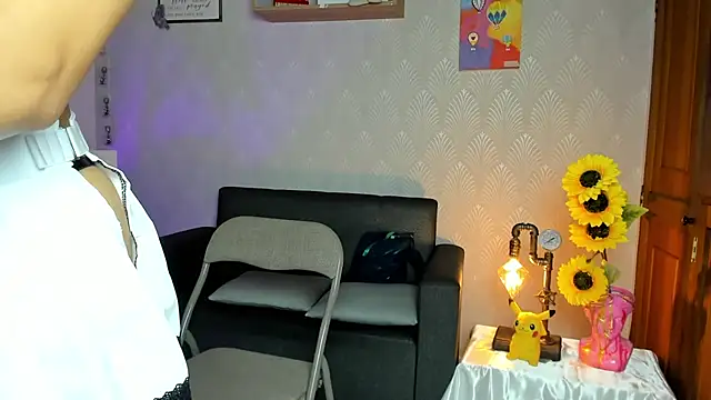 Alaia Love77 online show from April 19, 5:23 pm