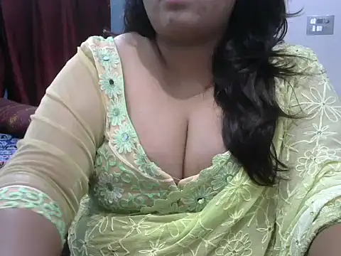 Snapshot of Kaira121 chatting on November 13, 6:29 pm Kaira121 online show from November 13, 6:29 pm