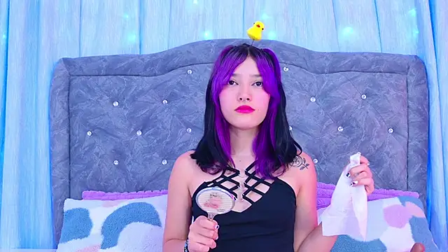 AlliciaKim online show from January 6, 7:35 pm