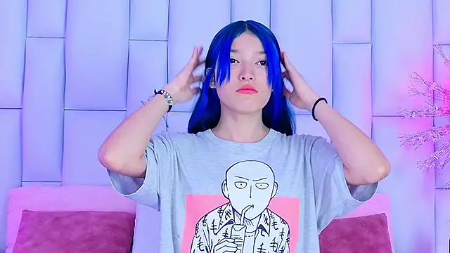 AlliciaKim online show from March 6, 7:10 pm