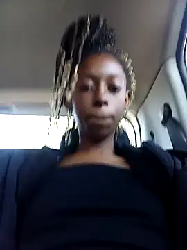 02Boitybaby online show from December 3, 8:05 am