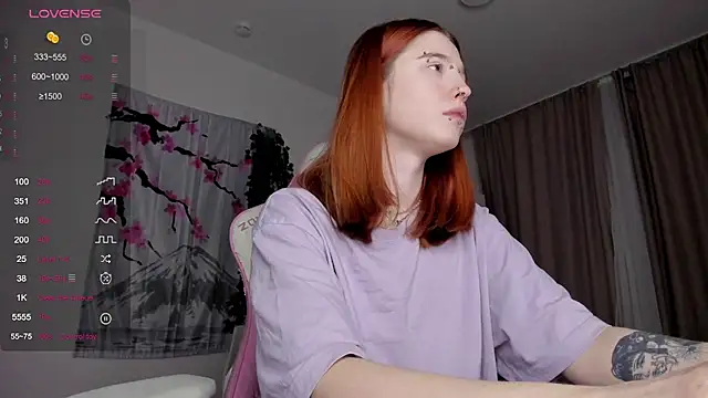 Snapshot of ScarletRos3 chatting on February 20, 10:15 pm ScarletRos3 online show from February 20, 10:15 pm