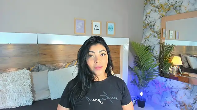 EmaBakker online show from February 12, 11:51 am