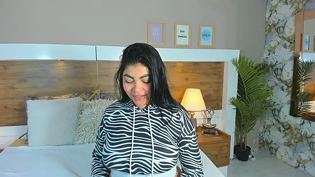 EmaBakker online show from March 5, 12:00 pm