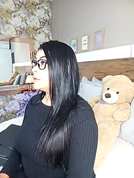 EmaBakker online show from September 22, 12:40 pm