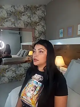 EmaBakker online show from December 22, 12:02 pm