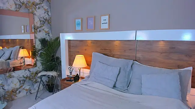 EmaBakker online show from March 1, 9:11 am