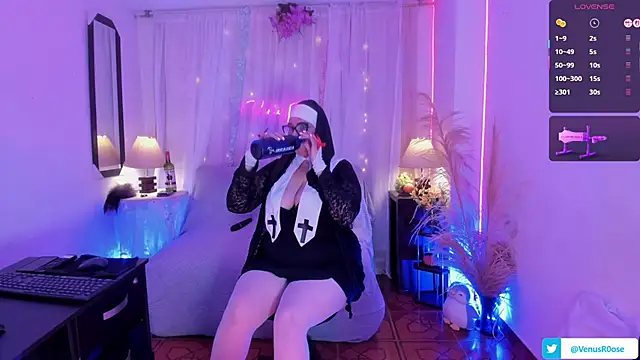 Venus R0se online show from March 22, 5:33 am