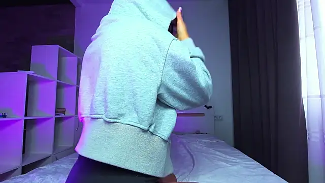 AddictedSabi online show from October 20, 12:38 pm