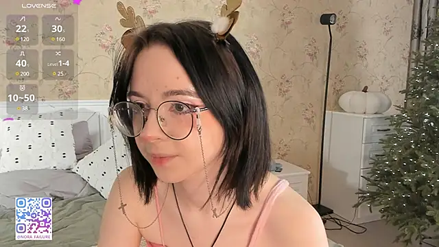 Nora Failure online show from December 24, 9:50 am