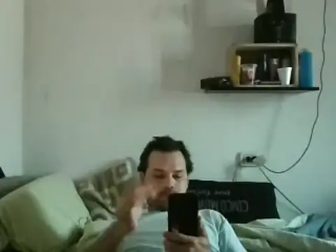 Snapshot of Lolosalvage83 chatting on January 4, 3:28 pm Lolosalvage83 online show from January 4, 3:28 pm