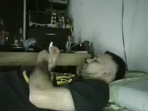 Snapshot of Lolosalvage83 chatting on January 5, 9:59 am Lolosalvage83 online show from January 5, 9:59 am