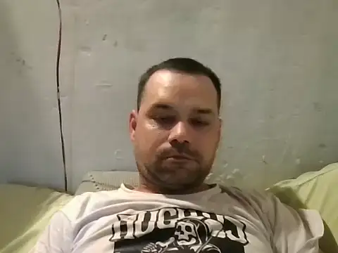 Snapshot of Lolosalvage83 chatting on January 19, 11:45 am Lolosalvage83 online show from January 19, 11:45 am