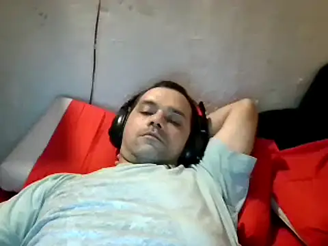 Snapshot of Lolosalvage83 chatting on March 4, 6:50 pm Lolosalvage83 online show from March 4, 6:50 pm