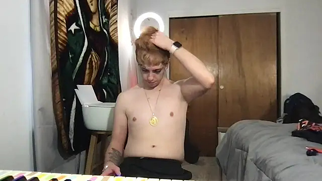 twentywithafelonyy online show from December 12, 9:37 pm