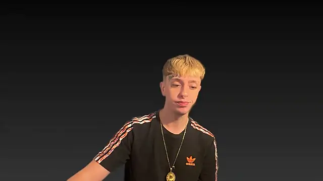 twentywithafelonyy online show from January 3, 7:39 pm