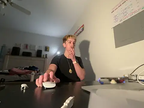 twentywithafelonyy online show from January 23, 5:45 am