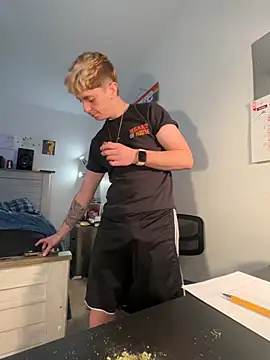 twentywithafelonyy online show from February 22, 8:09 pm