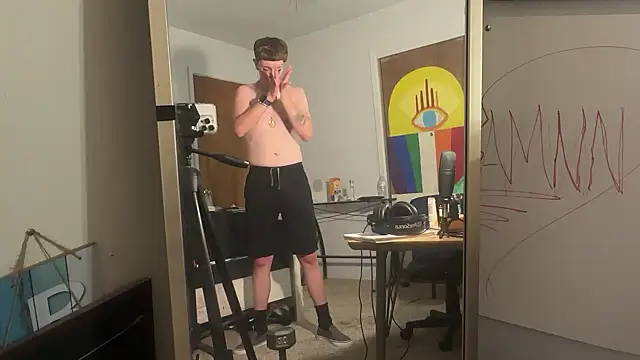 twentywithafelonyy online show from September 14, 7:07 am