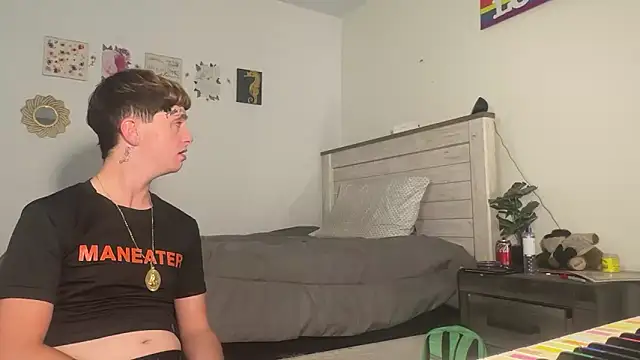 twentywithafelonyy online show from September 28, 6:19 am