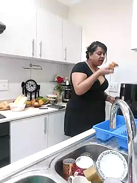 GoddessLorenaTheeSiren online show from February 27, 5:04 pm