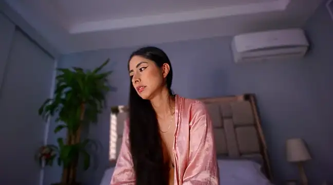 auroracaruso11 online show from January 26, 8:56 pm