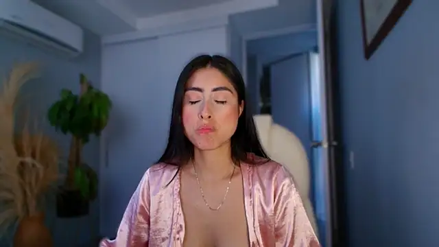 auroracaruso11 online show from September 28, 9:53 pm