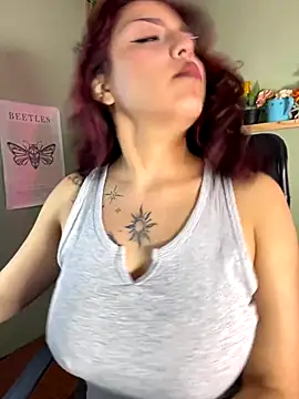 Snapshot of Liittleluaa_ chatting on September 11, 2:50 pm Liittleluaa online show from September 11, 2:50 pm