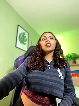 Snapshot of Liittleluaa_ chatting on October 16, 1:28 am Liittleluaa online show from October 16, 1:28 am